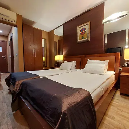 Hotel City Plewen Zewnętrze zdjęcie